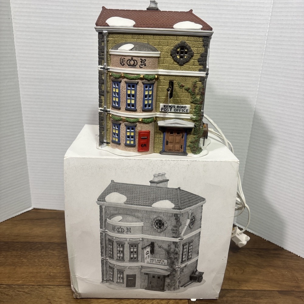 VINTAGE RARE 90S DEPARTMENT 56 "POST OFFICE" PORCELAIN LIGHTED BUILDING